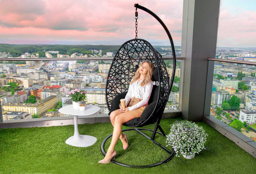 Black Rattan Patio Swing – Modern Durable Outdoor Hanging Egg Chair